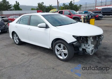 2013 Toyota Camry Se z USA, uszkodzony, nr VIN 4T1BF1FK0DU688890